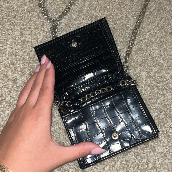 Princess Polly Croc Wallet on Chain / Fanny Pack - Picture 2 of 3